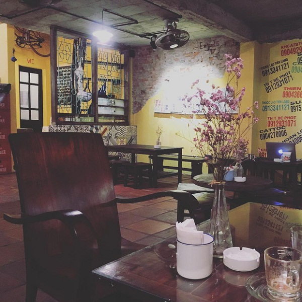 Thiết kế quán cafe nhỏ bình dân - lưu giữ hương vị Tết Việt